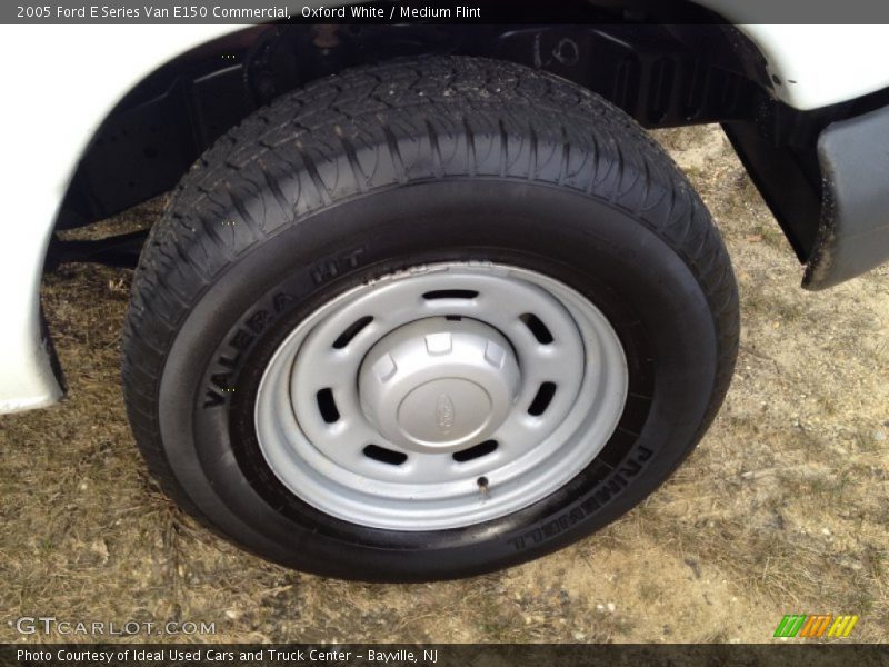 Oxford White / Medium Flint 2005 Ford E Series Van E150 Commercial