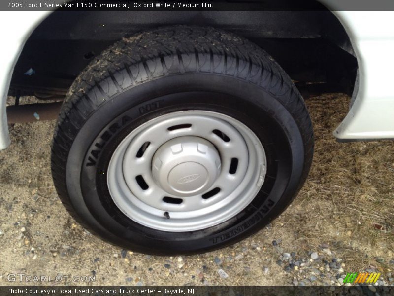 Oxford White / Medium Flint 2005 Ford E Series Van E150 Commercial