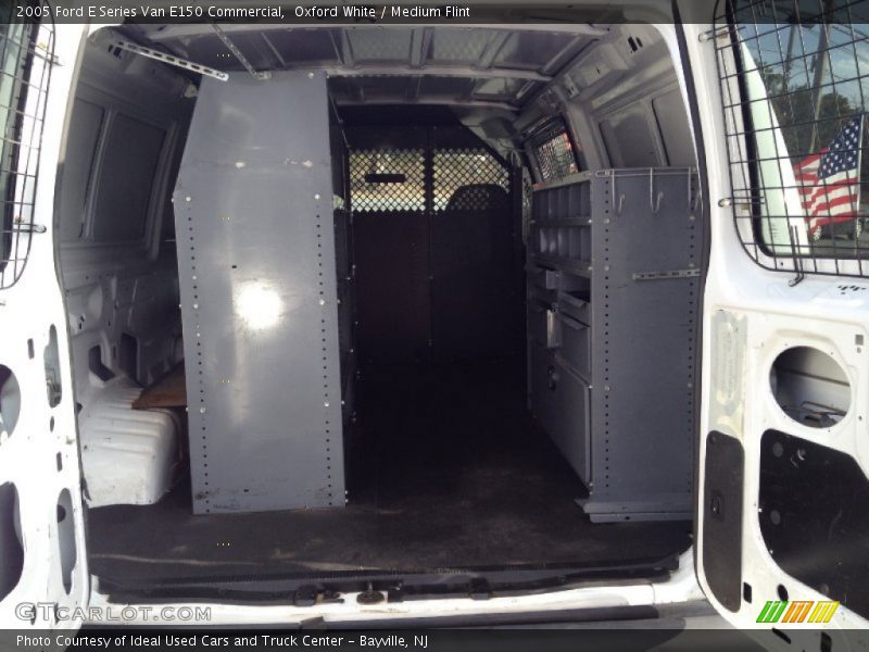 Oxford White / Medium Flint 2005 Ford E Series Van E150 Commercial