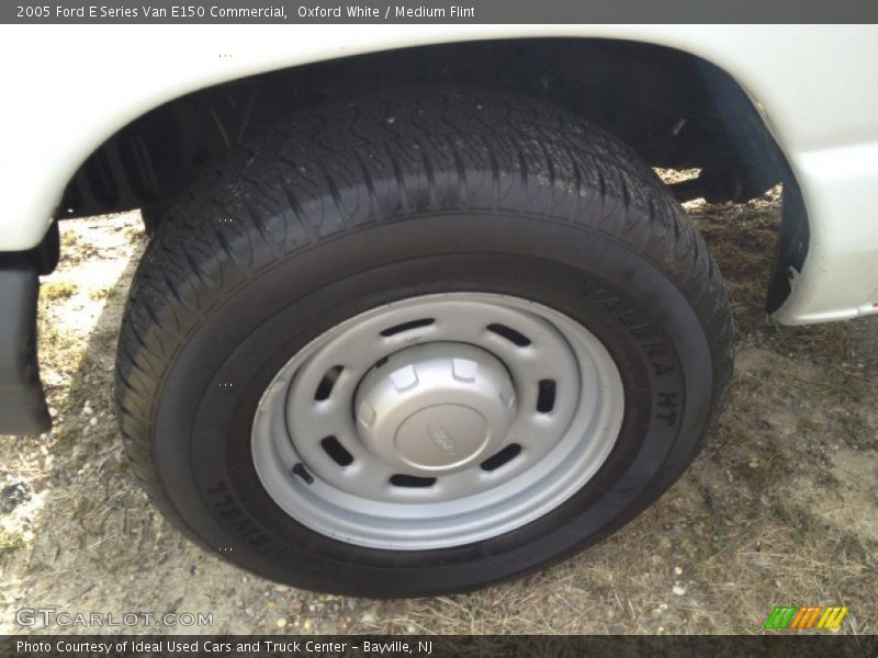 Oxford White / Medium Flint 2005 Ford E Series Van E150 Commercial