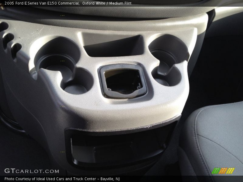 Oxford White / Medium Flint 2005 Ford E Series Van E150 Commercial