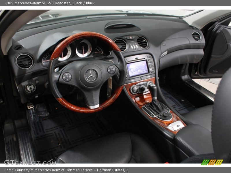 Dashboard of 2009 SL 550 Roadster