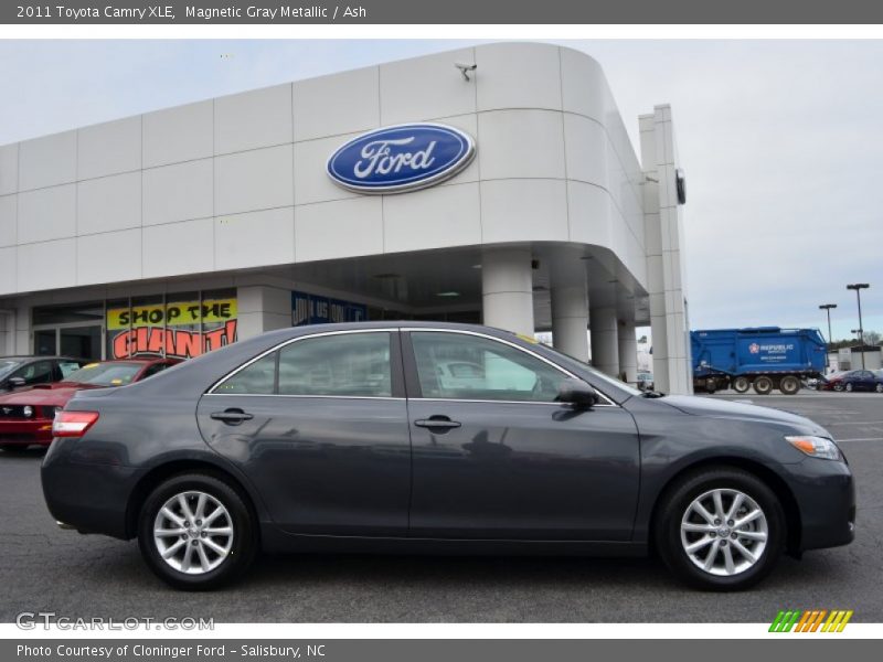 Magnetic Gray Metallic / Ash 2011 Toyota Camry XLE