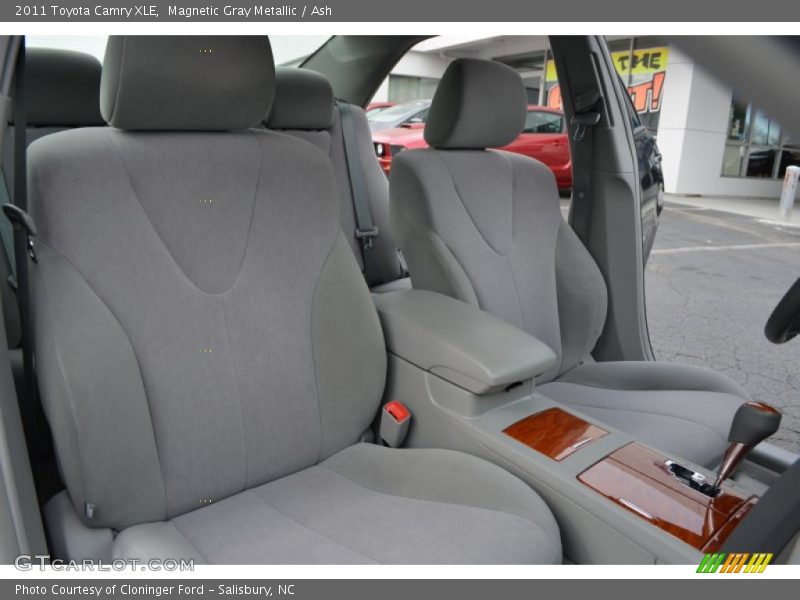 Magnetic Gray Metallic / Ash 2011 Toyota Camry XLE