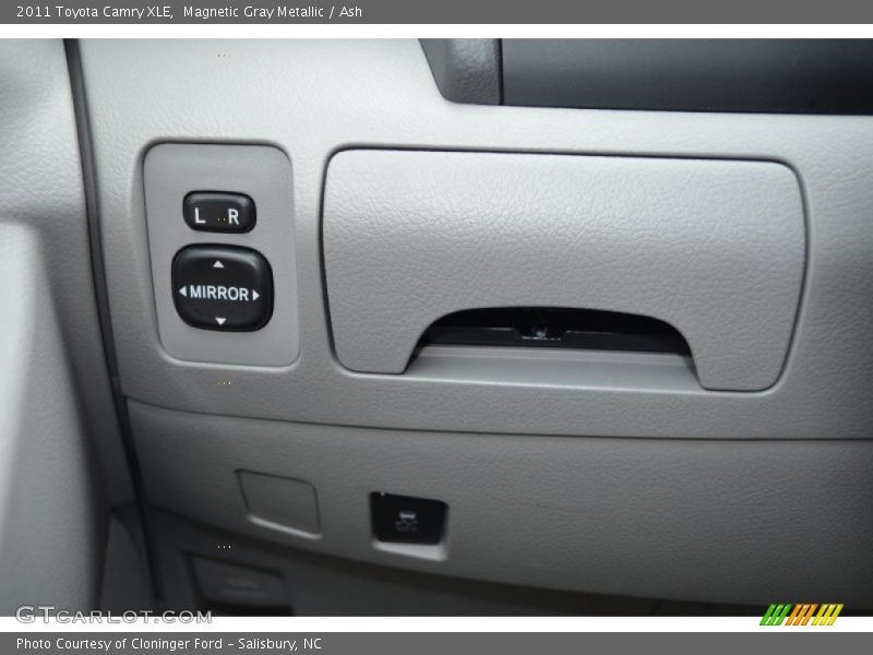 Magnetic Gray Metallic / Ash 2011 Toyota Camry XLE