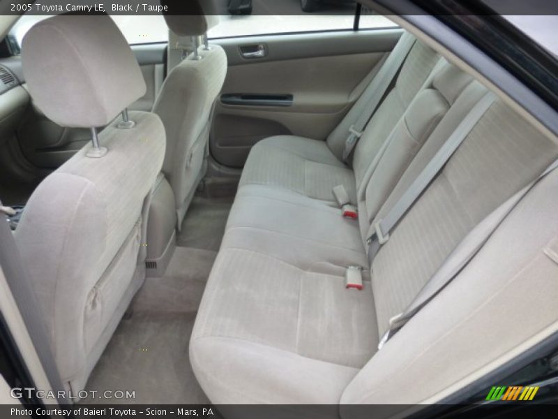 Black / Taupe 2005 Toyota Camry LE