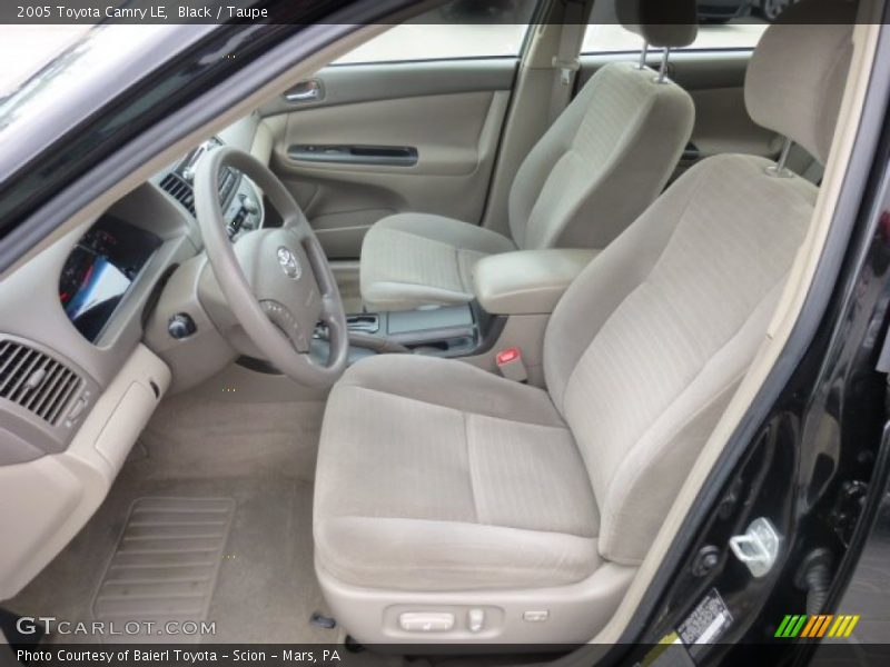 Black / Taupe 2005 Toyota Camry LE