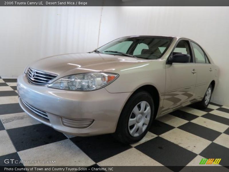 Front 3/4 View of 2006 Camry LE