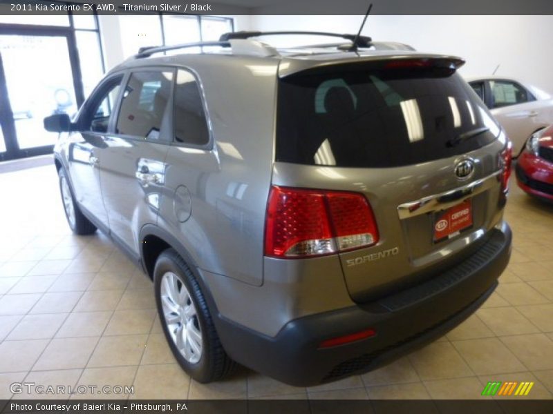 Titanium Silver / Black 2011 Kia Sorento EX AWD