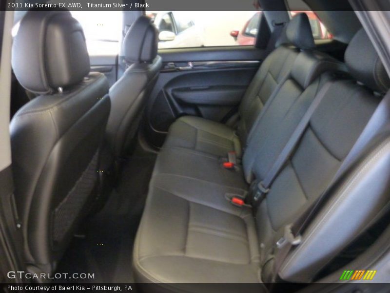 Titanium Silver / Black 2011 Kia Sorento EX AWD