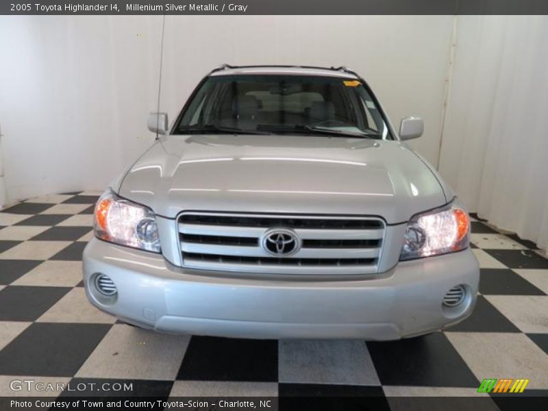 Millenium Silver Metallic / Gray 2005 Toyota Highlander I4