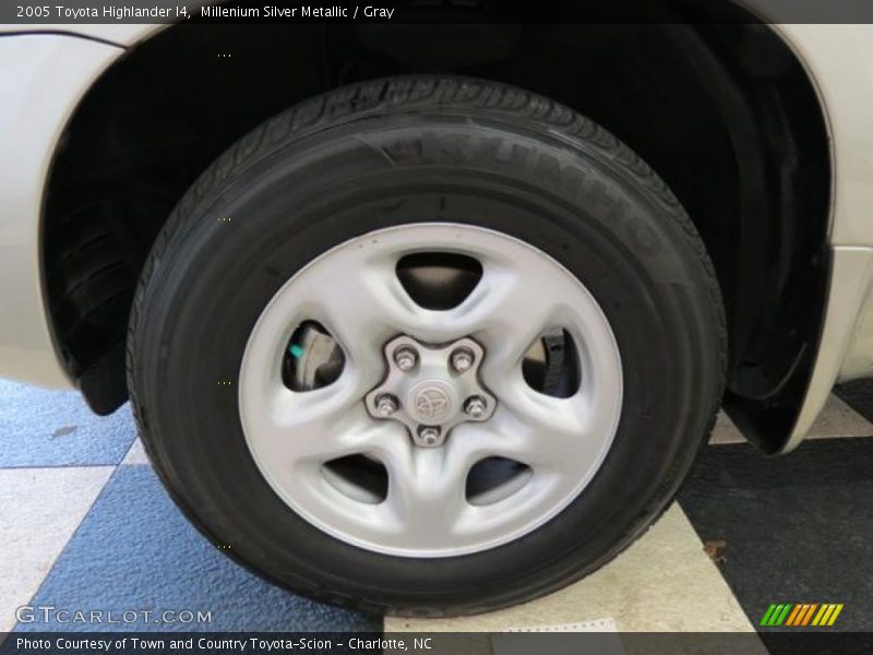 Millenium Silver Metallic / Gray 2005 Toyota Highlander I4