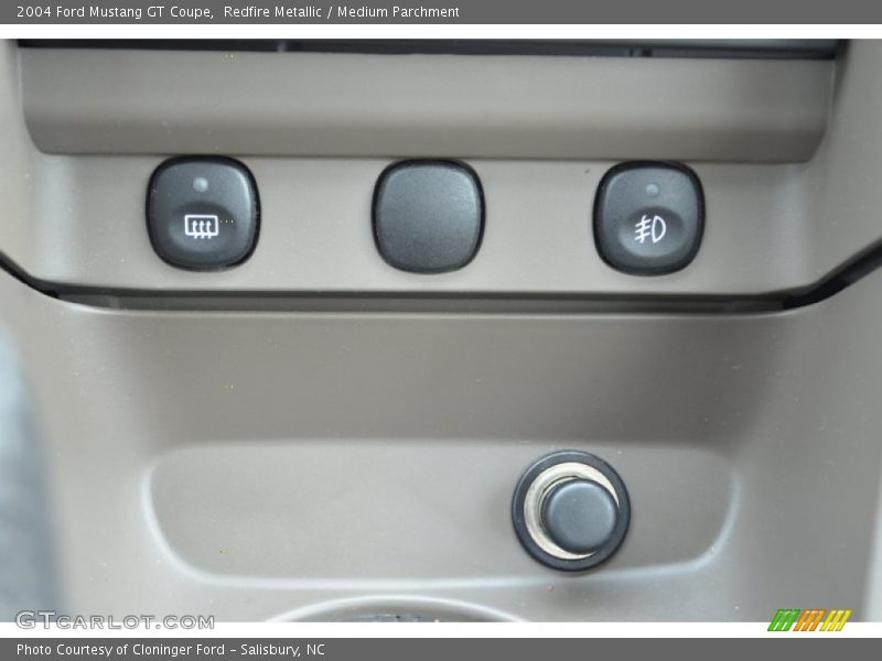 Redfire Metallic / Medium Parchment 2004 Ford Mustang GT Coupe