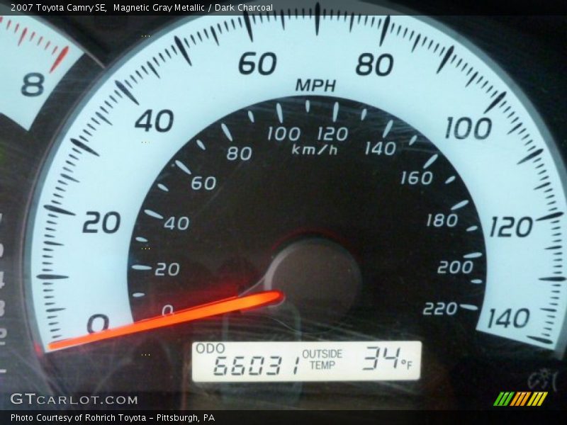 Magnetic Gray Metallic / Dark Charcoal 2007 Toyota Camry SE