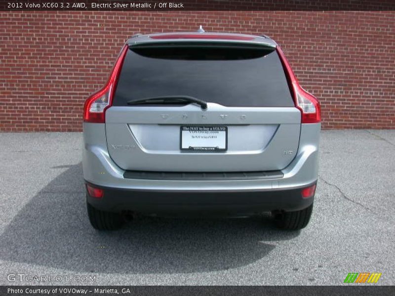 Electric Silver Metallic / Off Black 2012 Volvo XC60 3.2 AWD