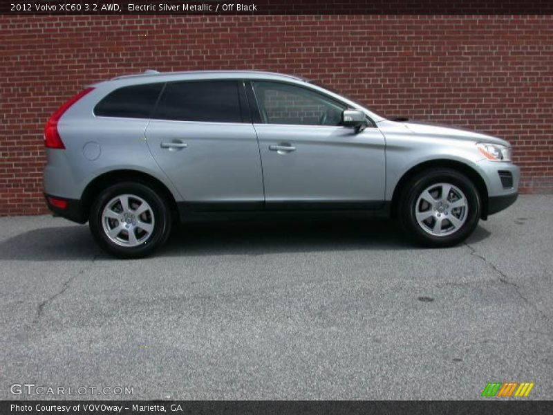  2012 XC60 3.2 AWD Electric Silver Metallic