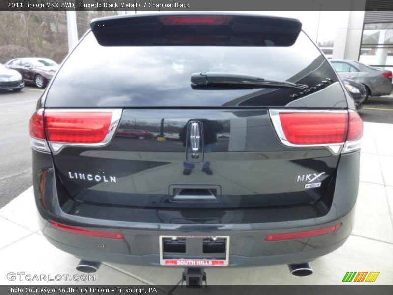 Tuxedo Black Metallic / Charcoal Black 2011 Lincoln MKX AWD