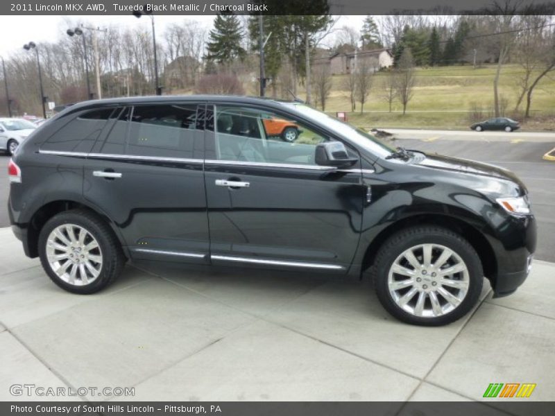 Tuxedo Black Metallic / Charcoal Black 2011 Lincoln MKX AWD