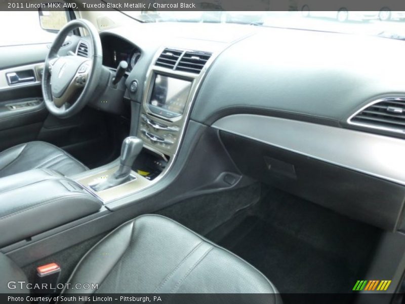 Tuxedo Black Metallic / Charcoal Black 2011 Lincoln MKX AWD