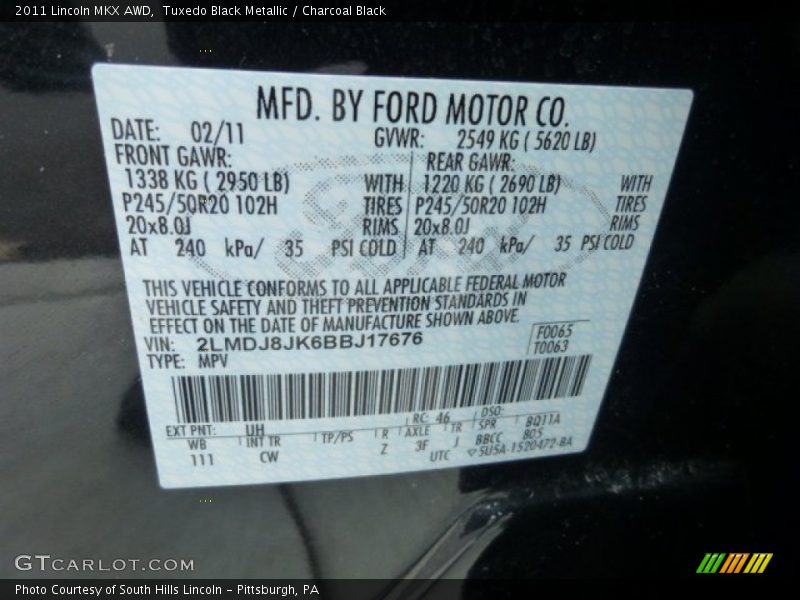 Tuxedo Black Metallic / Charcoal Black 2011 Lincoln MKX AWD