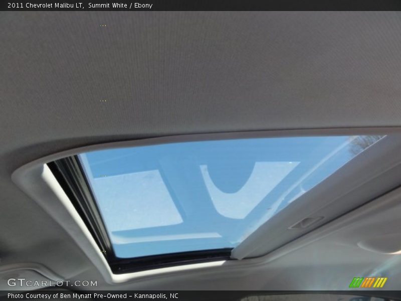 Summit White / Ebony 2011 Chevrolet Malibu LT