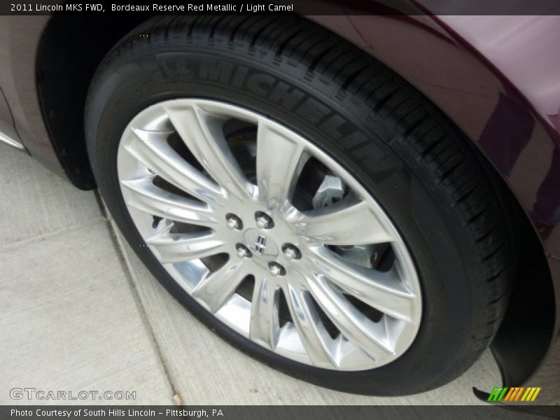 Bordeaux Reserve Red Metallic / Light Camel 2011 Lincoln MKS FWD