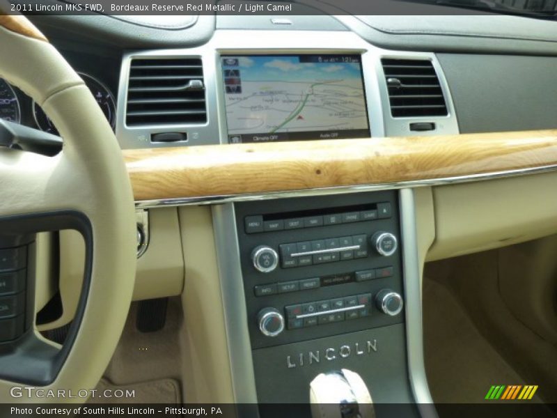 Bordeaux Reserve Red Metallic / Light Camel 2011 Lincoln MKS FWD