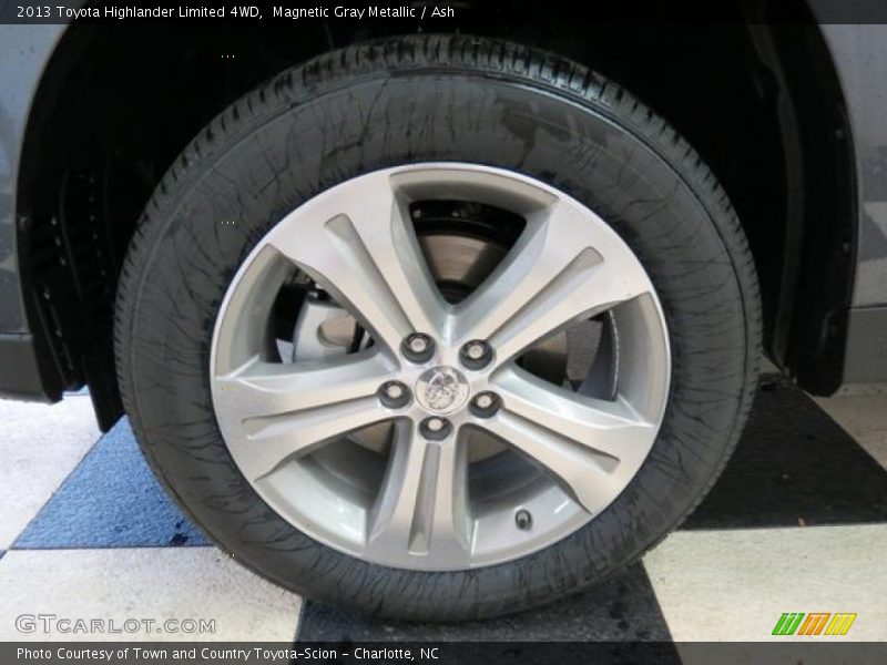 Magnetic Gray Metallic / Ash 2013 Toyota Highlander Limited 4WD