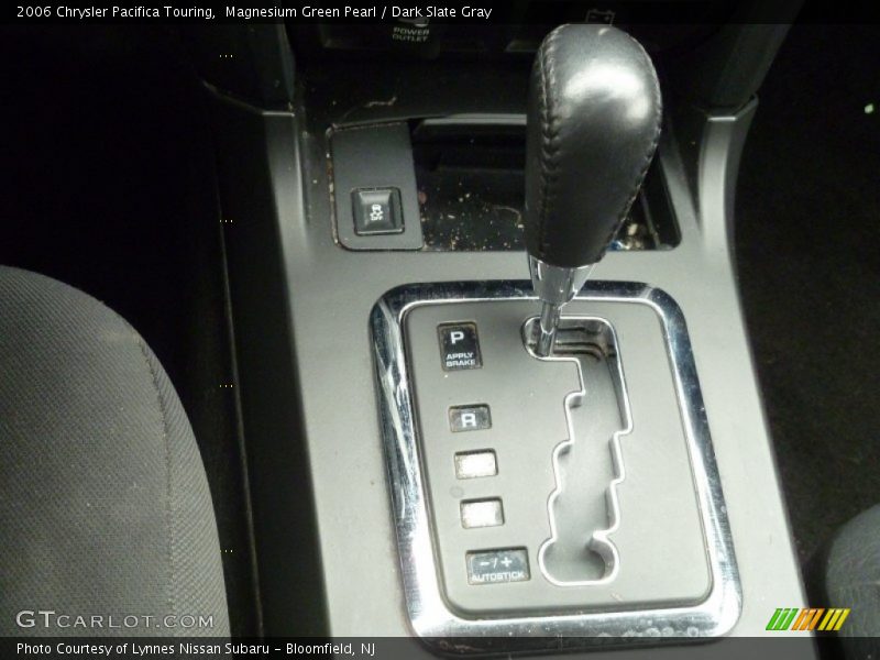  2006 Pacifica Touring 4 Speed AutoStick Automatic Shifter