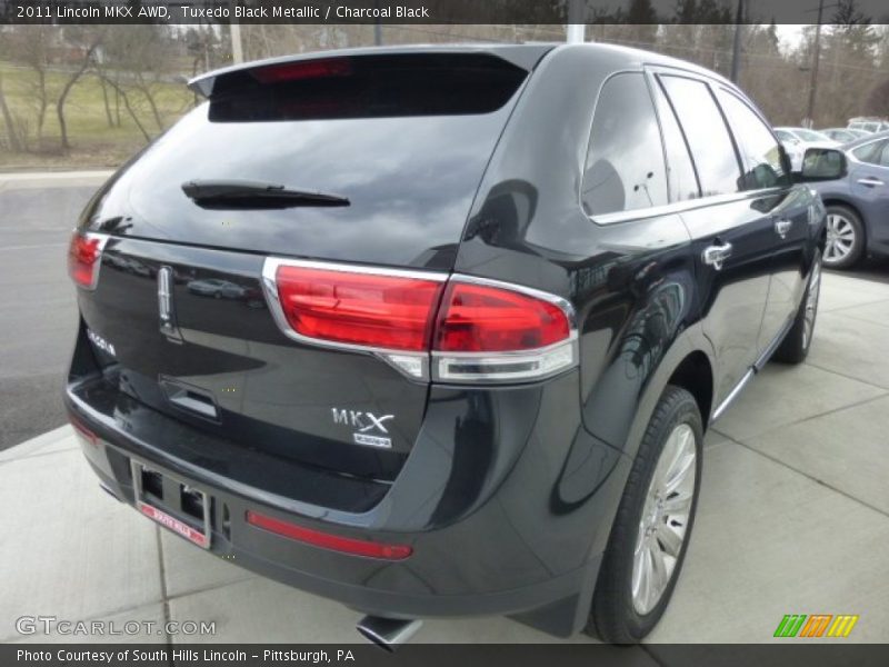 Tuxedo Black Metallic / Charcoal Black 2011 Lincoln MKX AWD