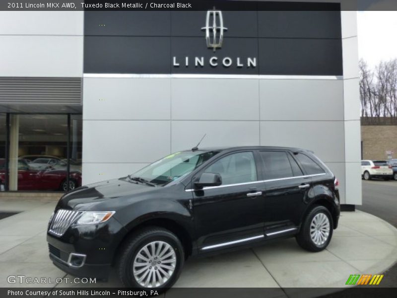 Tuxedo Black Metallic / Charcoal Black 2011 Lincoln MKX AWD