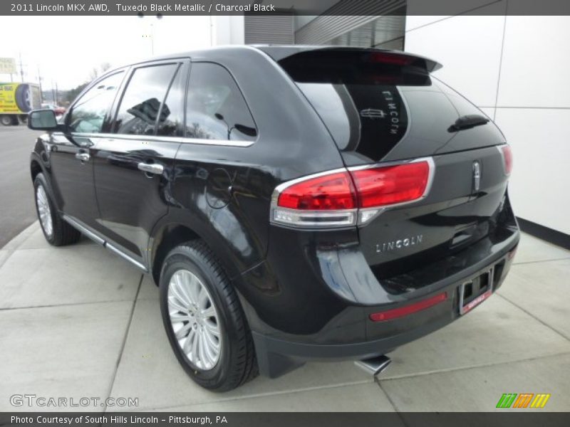 Tuxedo Black Metallic / Charcoal Black 2011 Lincoln MKX AWD