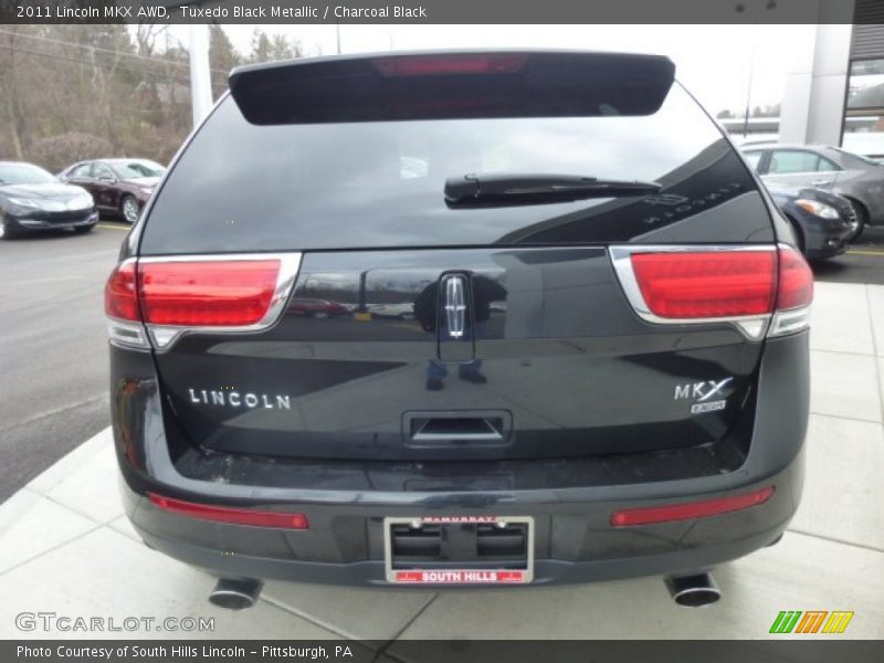 Tuxedo Black Metallic / Charcoal Black 2011 Lincoln MKX AWD