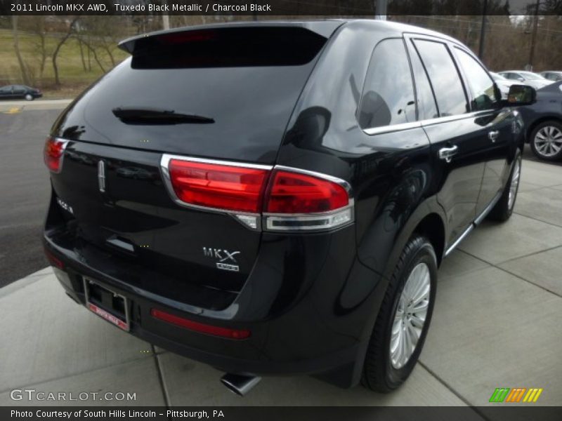 Tuxedo Black Metallic / Charcoal Black 2011 Lincoln MKX AWD
