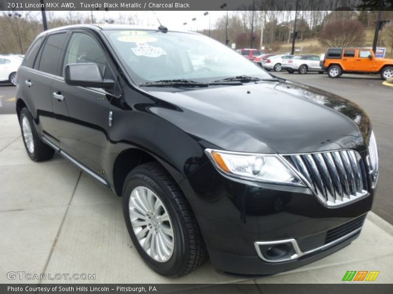Tuxedo Black Metallic / Charcoal Black 2011 Lincoln MKX AWD