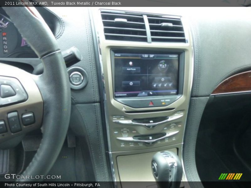 Tuxedo Black Metallic / Charcoal Black 2011 Lincoln MKX AWD