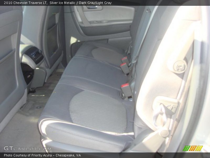 Silver Ice Metallic / Dark Gray/Light Gray 2010 Chevrolet Traverse LT