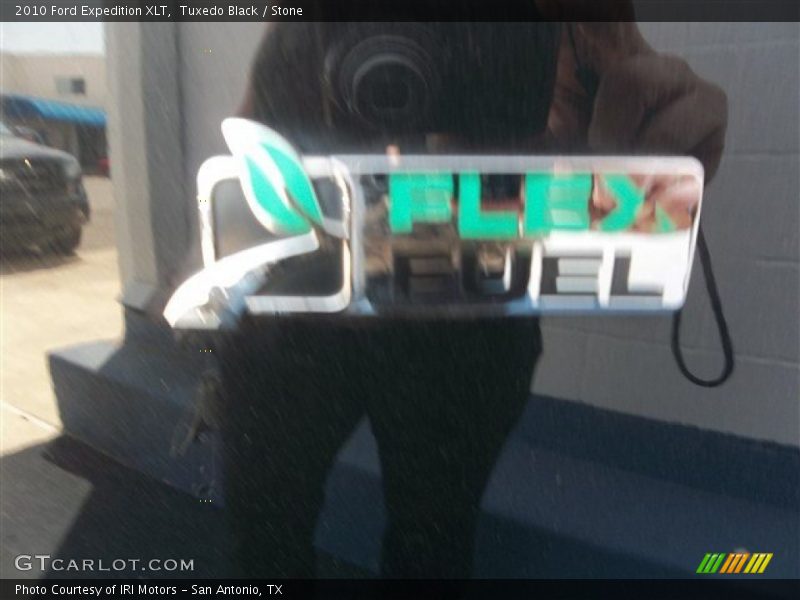 Tuxedo Black / Stone 2010 Ford Expedition XLT