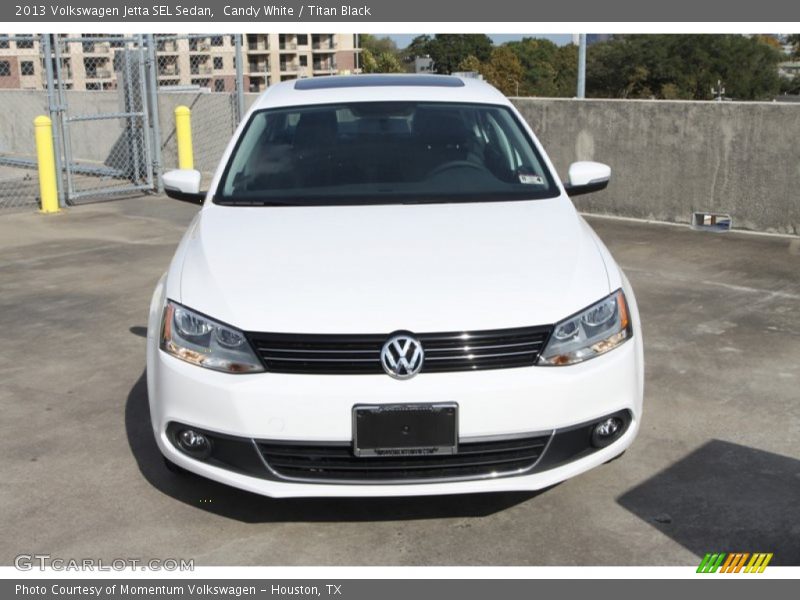 Candy White / Titan Black 2013 Volkswagen Jetta SEL Sedan