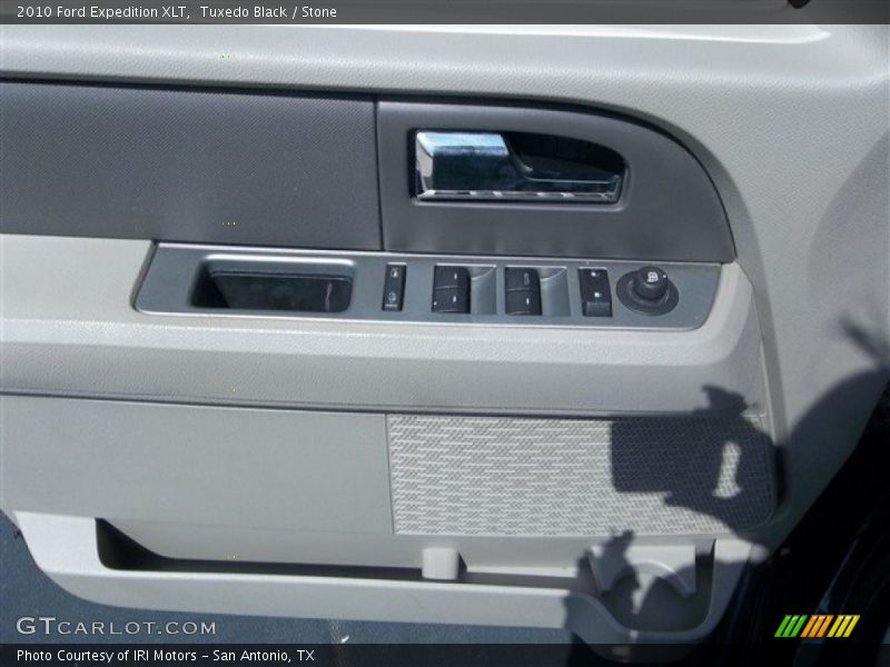 Tuxedo Black / Stone 2010 Ford Expedition XLT