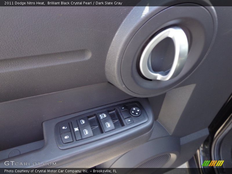 Brilliant Black Crystal Pearl / Dark Slate Gray 2011 Dodge Nitro Heat