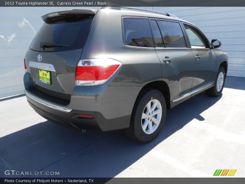 Cypress Green Pearl / Black 2013 Toyota Highlander SE