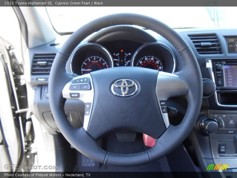 Cypress Green Pearl / Black 2013 Toyota Highlander SE