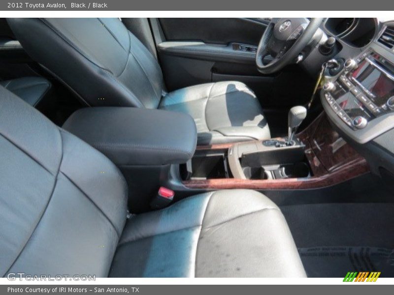 Black / Black 2012 Toyota Avalon