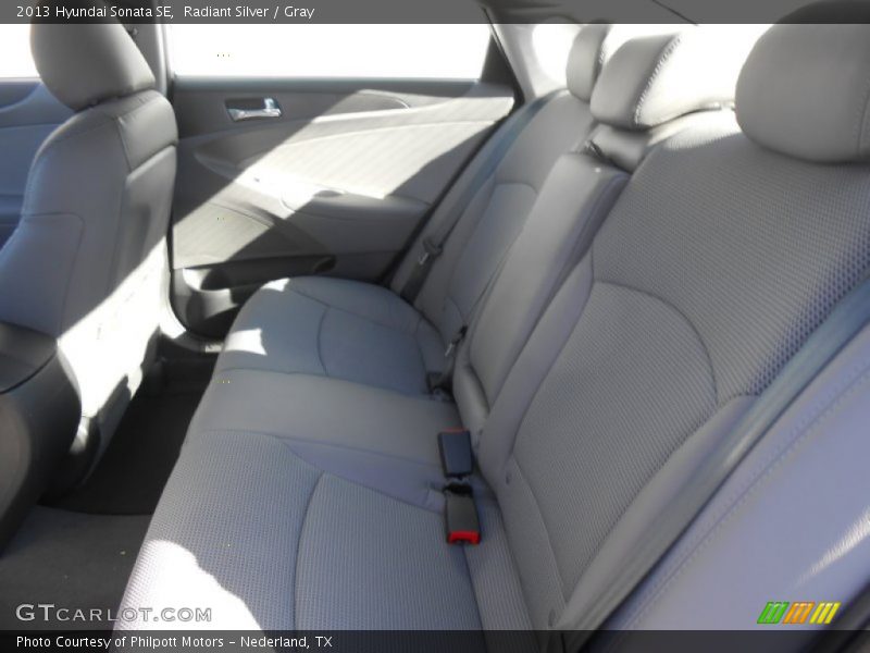 Radiant Silver / Gray 2013 Hyundai Sonata SE