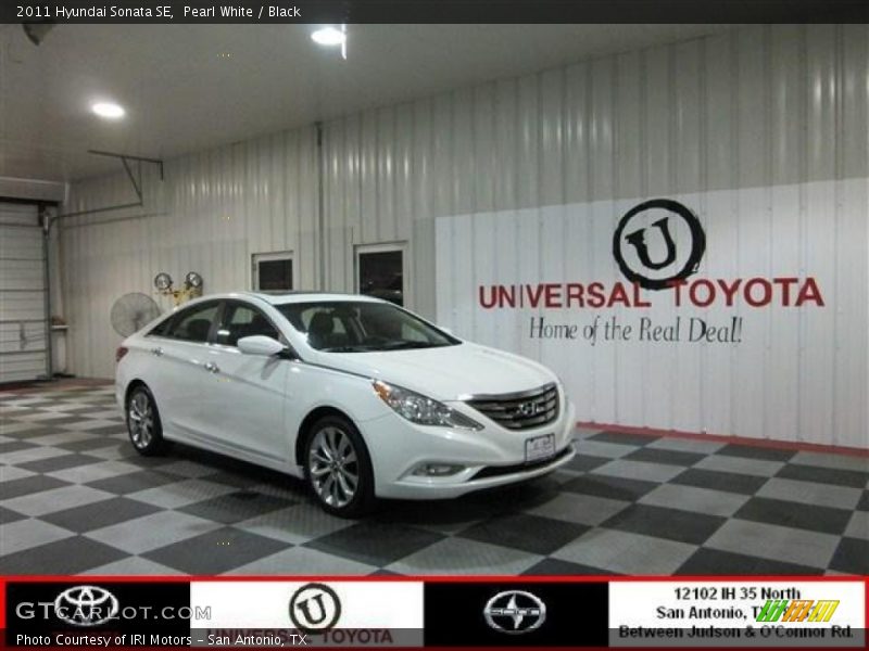 Pearl White / Black 2011 Hyundai Sonata SE