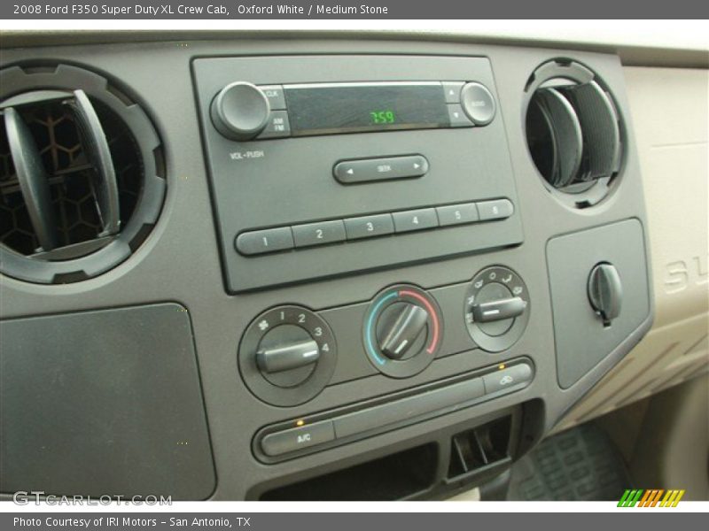 Controls of 2008 F350 Super Duty XL Crew Cab