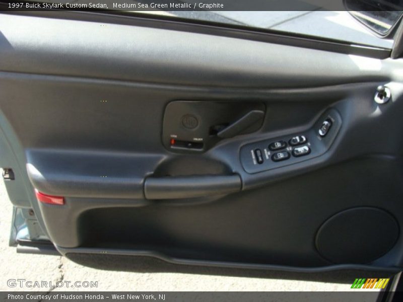 Medium Sea Green Metallic / Graphite 1997 Buick Skylark Custom Sedan