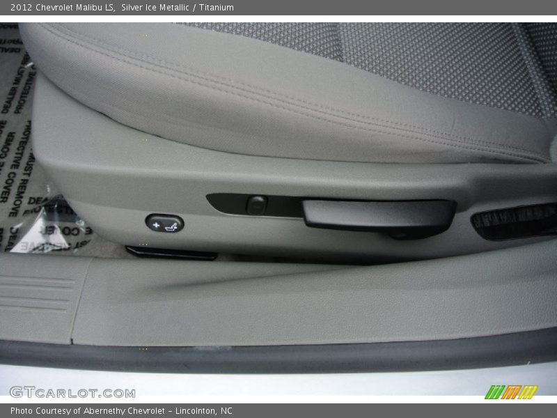 Silver Ice Metallic / Titanium 2012 Chevrolet Malibu LS