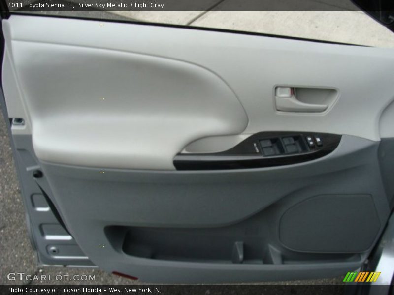 Silver Sky Metallic / Light Gray 2011 Toyota Sienna LE